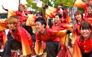 北九州市立大学よさこいサークル灯炎<br>
<span class="ls80 fs80">( きたきゅうしゅうしりつだいがく よさこいさーくる とうえん )</span> 北九州市立大学よさこいサークル灯炎 ( きたきゅうしゅうしりつだいがく よさこいさーくる とうえん )